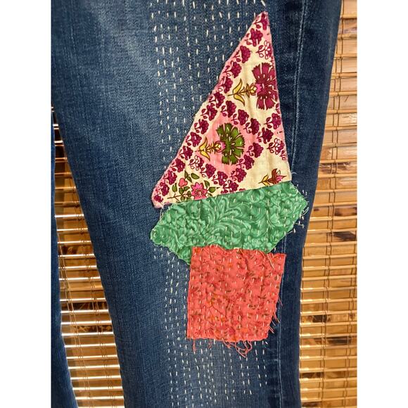 American Eagle Embroidered Upcycled Sz 8 Jeans Floral Pink Blue Hippie Festival - Picture 4 of 12